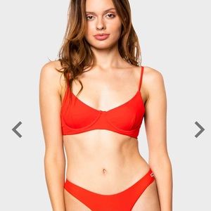 Blackbough Red Willow Top